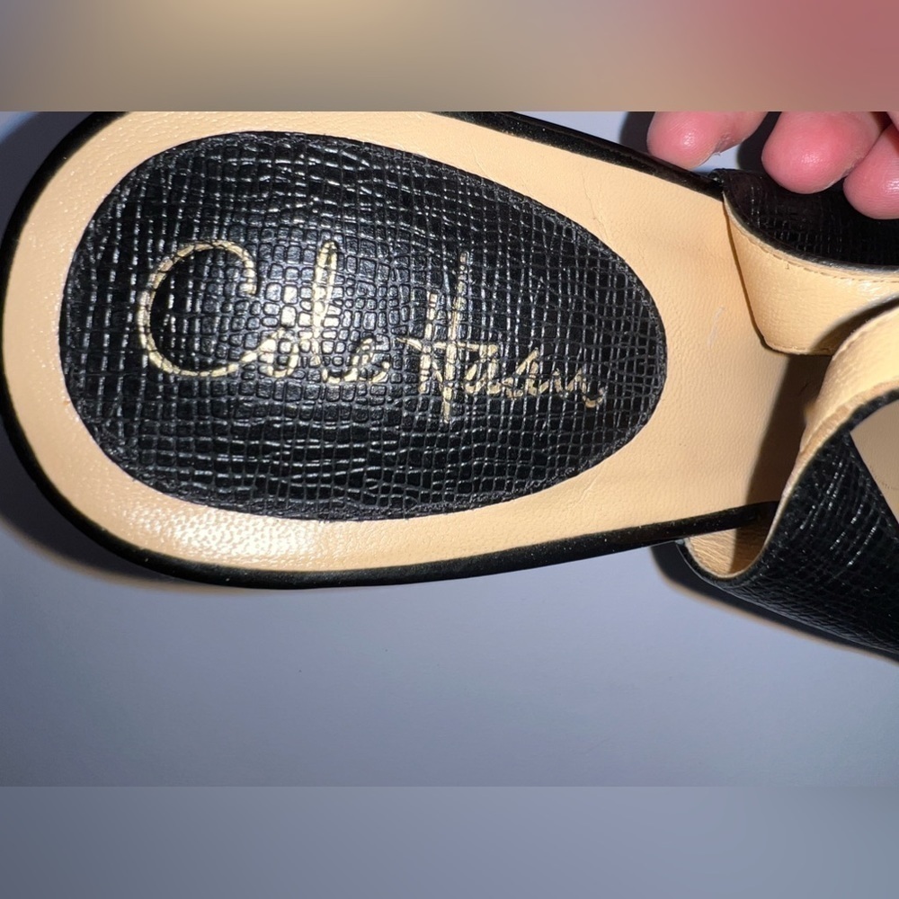 Cole Haan Womens 9 1/2 Black Leather Peep Toe Nike Air Heels Pumps 9.5 Buckle - Picture 9 of 15
